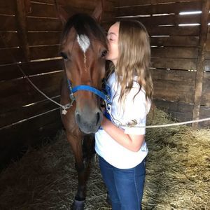 Meet your Posher, Juliana